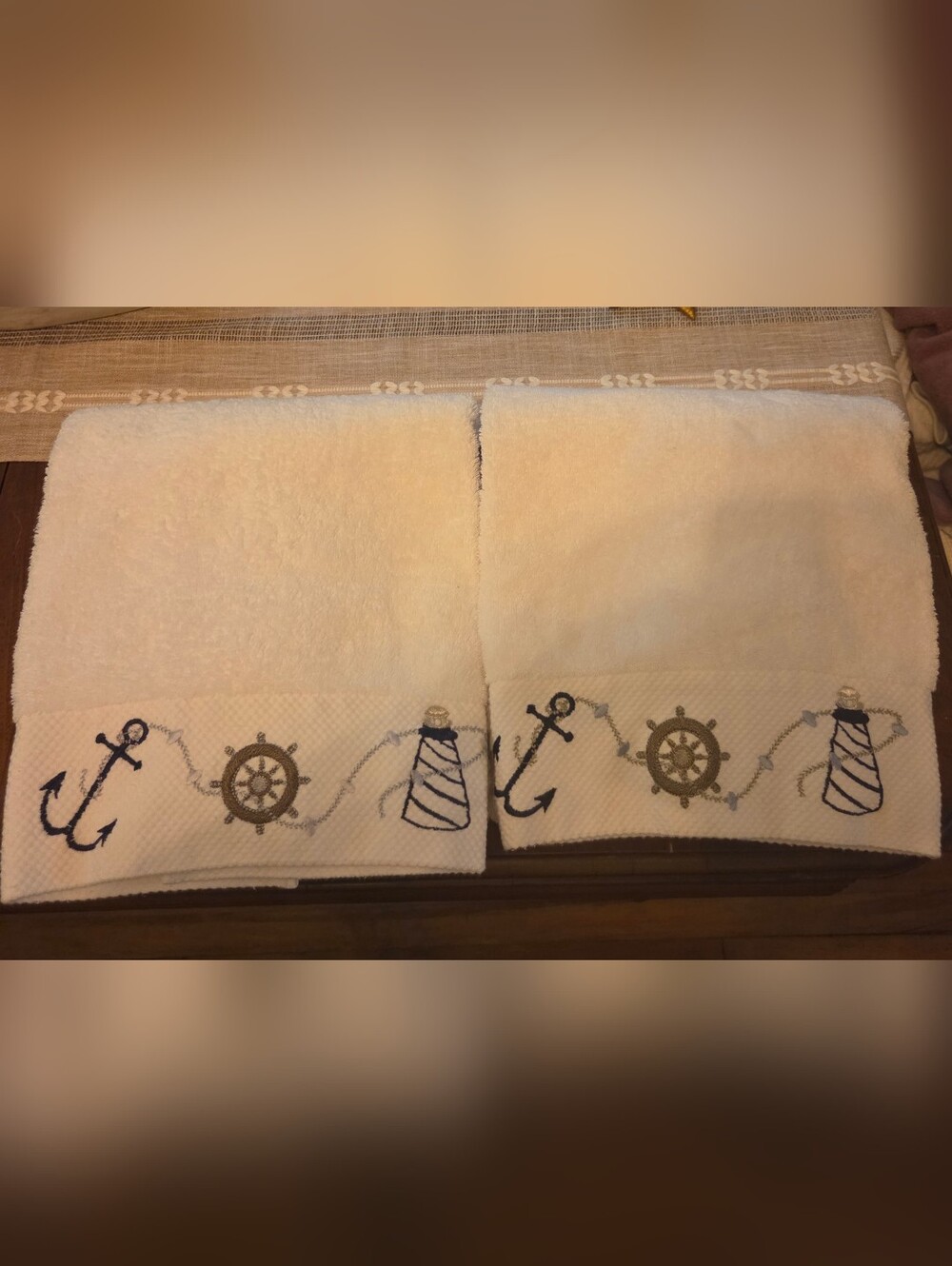 Akova Vintage Navy Anchor & Lighthouse Decorative White Bath Towels